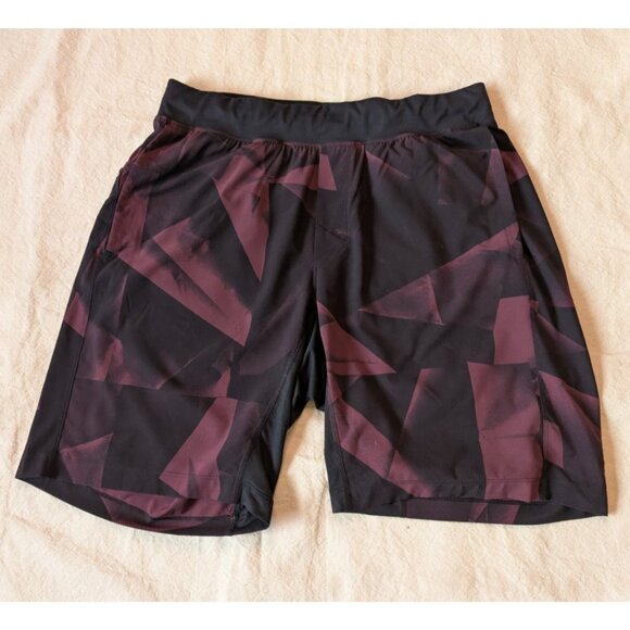 Lululemon THE Short Men's Red Black Geometric Linerless Zip Pocket Size L 32x9 - Picture 2 of 9